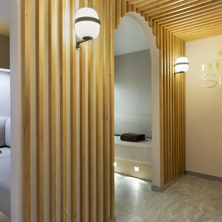 Hotell Rockypop & 4*